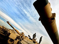 Кризис не отразился на военных затратах Кризис не отразился на военных затратах
